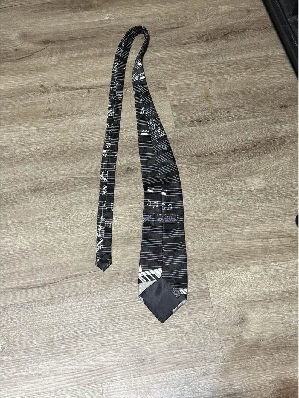 Looney Tunes 1996 Bugs Bunny Mania Mens Tie Warner Bros Black White Music Notes